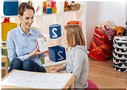 Psychologist with little girl