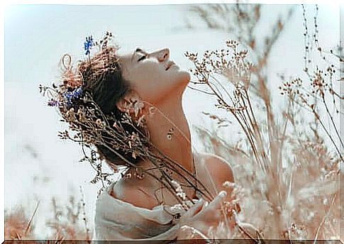 Woman thinking in the outdoors