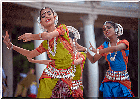 Indian girls dancing