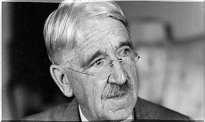 John Dewey and his educational model