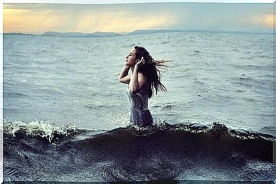 Girl at the sea