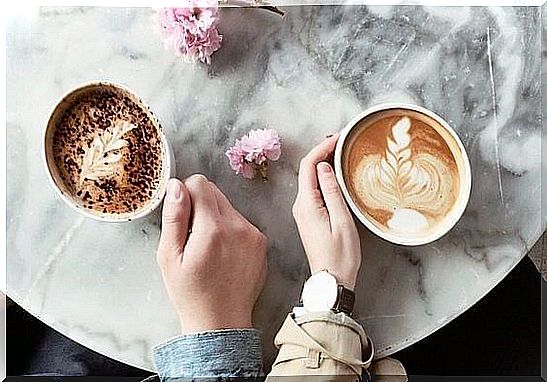 hands-and-cappuccinos