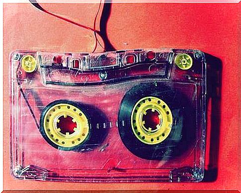 Audio cassette with broken tape